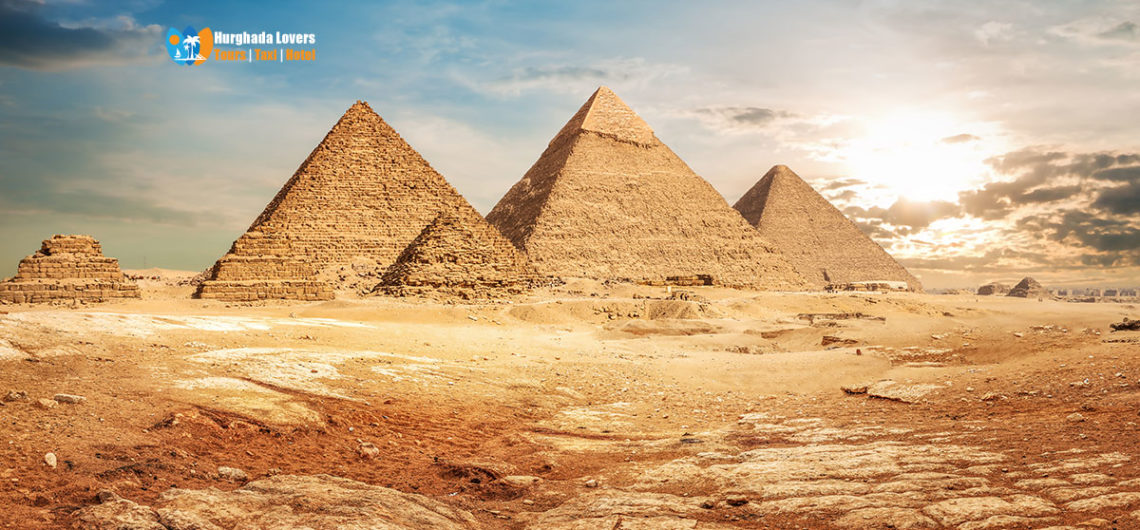Pyramiden von Gizeh Kairo Ägypten | Die Geschichte und Geheimnisse des Baus der drei ägyptischen Pyramiden