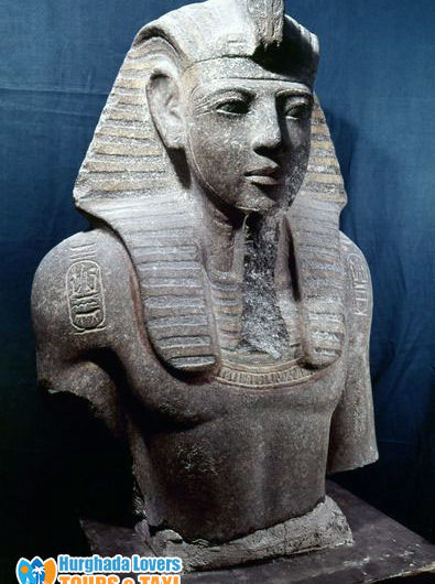 König Merenptah | Die Geschichte der Geheimnisse des Lebens der berühmtesten Könige der Pharaonen