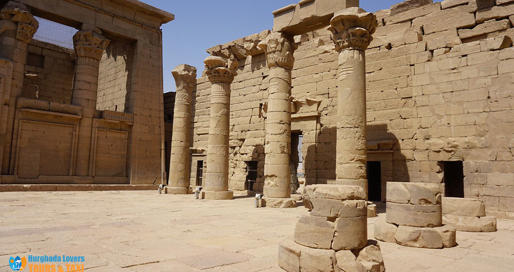 De faraonische tempel van Kalabsha in Aswan Egypte