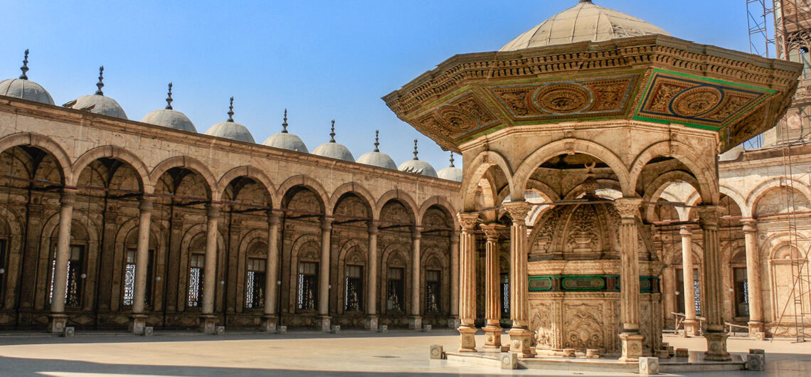 مسجد السلطان المؤيد شيخ في القاهرة مصر | حقائق وتاريخ انشاء المسجد المؤيدي "جامع السلطان السجين"