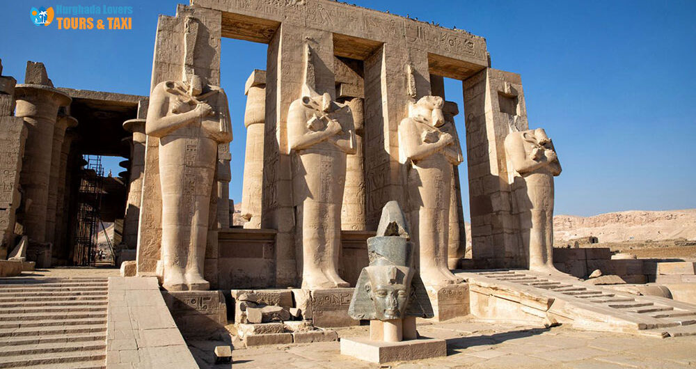 Храм Рамессеума в Луксоре, Египет