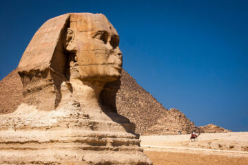 Day Trips from Hurghada to Pyramids by Minivan – Small Group