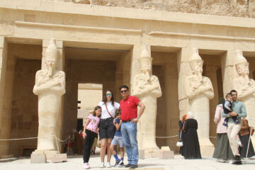 Entdecken Sie die Geheimnisse des Tempels der Königin Hatschepsut Privater Ausflug nach Luxor von Hurghada