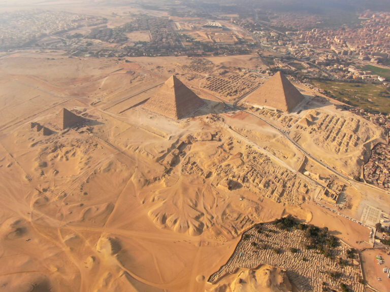 Tagesausflug Von Hurghada Zu Den Pyramiden Mit Dem Bus