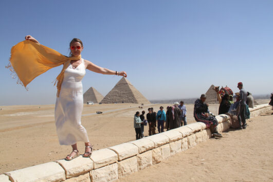 Tagesausflug von EL Gouna zu den Pyramiden mit dem Bus