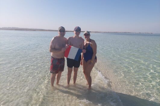 Abu Minqar Hurghada Trips by speedboat All inclusive Excursion à l'île d'Abu Minqar depuis Hurghada Égypte - Bateau rapide privé pour